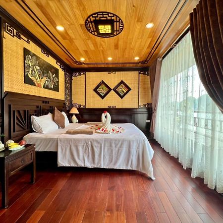 ホテル Cozy Boutique Cruise Dong Khe Sau エクステリア 写真