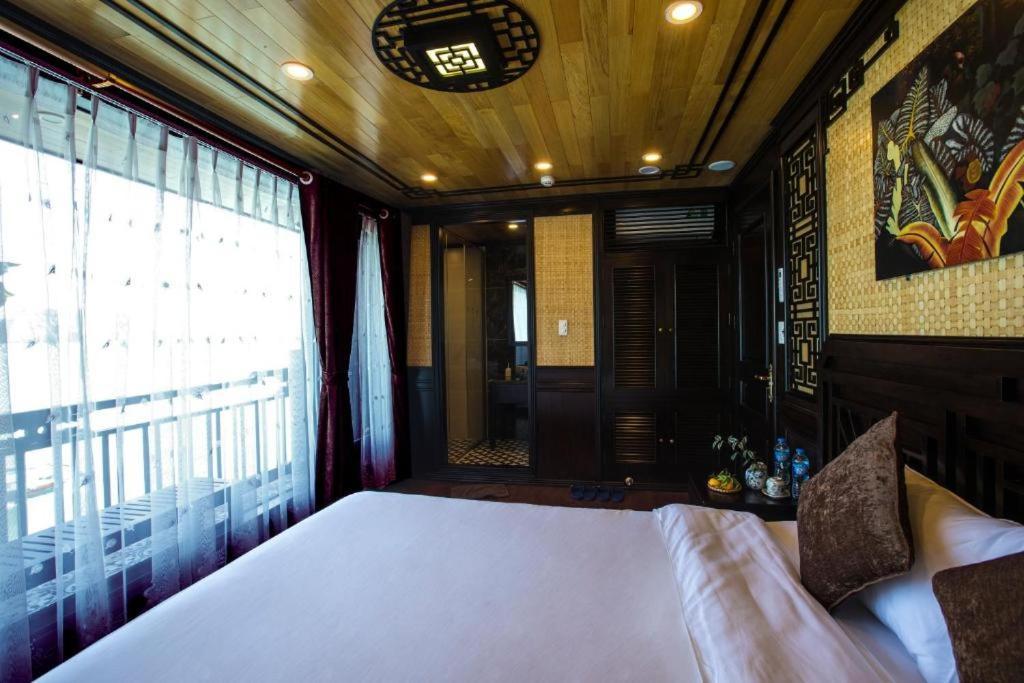 ホテル Cozy Boutique Cruise Dong Khe Sau エクステリア 写真