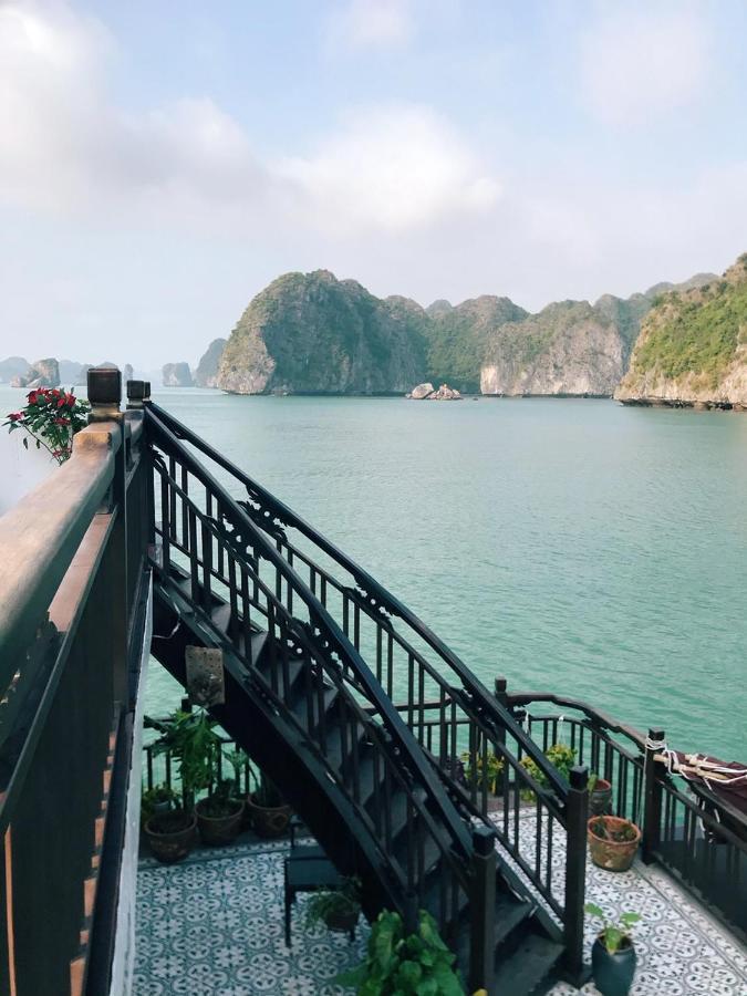 ホテル Cozy Boutique Cruise Dong Khe Sau エクステリア 写真